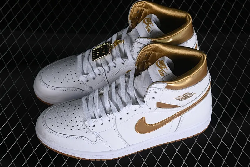 All categories Air Jordan Jordan series basketball shoes Air Jordan 1 High Air Jordan 1 High OG "Metallic Gold" AJ1 Joe 1 luxury platinum high-top basketball shoes FD2596-107